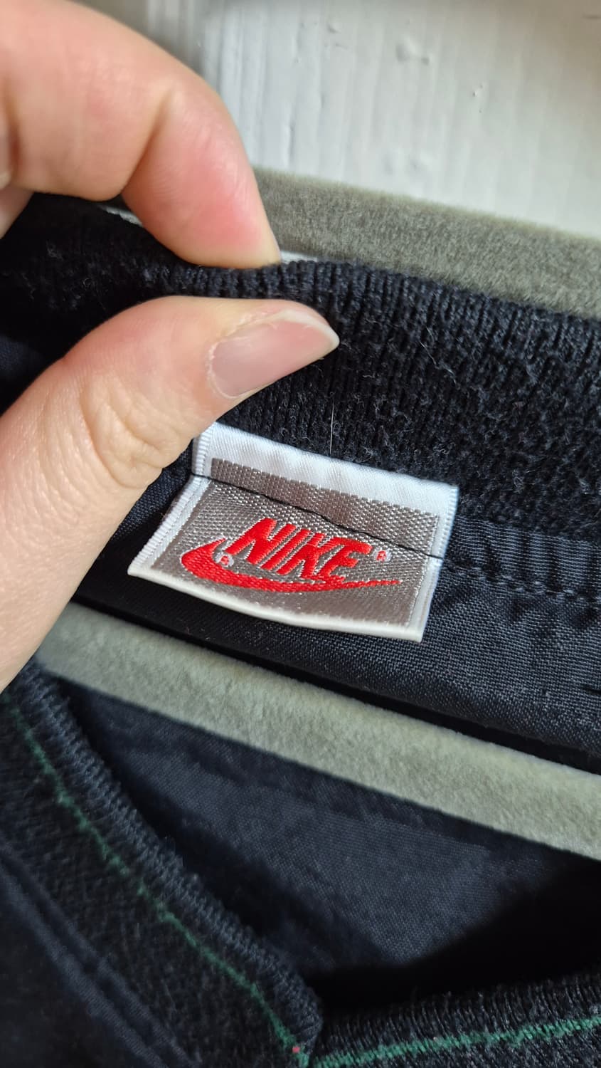 나이키 나일론 브이넥 웜업 블랙 블루로고 상품이미지2