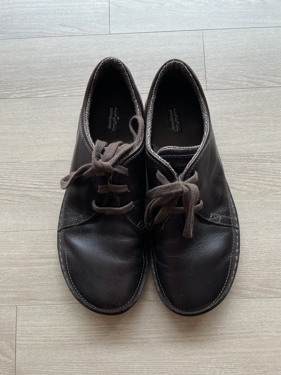 파타고니아 loulu 룰루 레더 슈즈 벨벳 브라운 상품이미지3