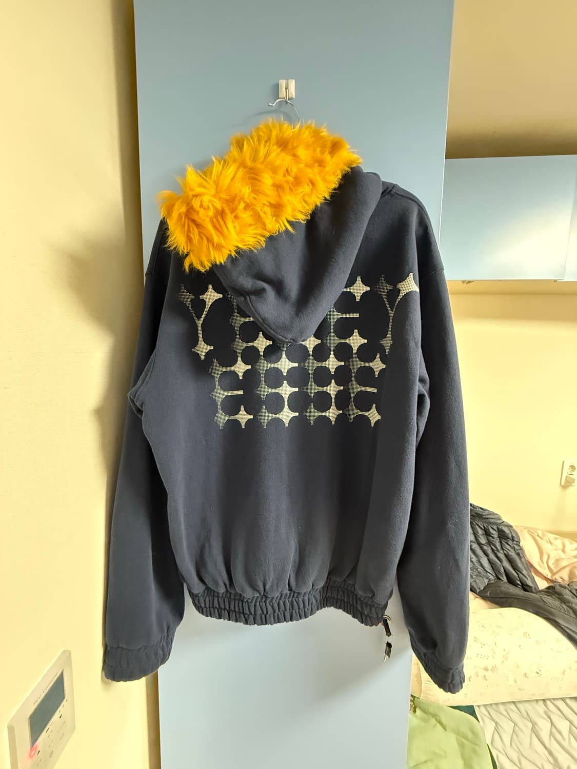 예스아이씨 퍼 후드집업 네이비s Fur Zip-up Hoodie Navy 상품이미지3