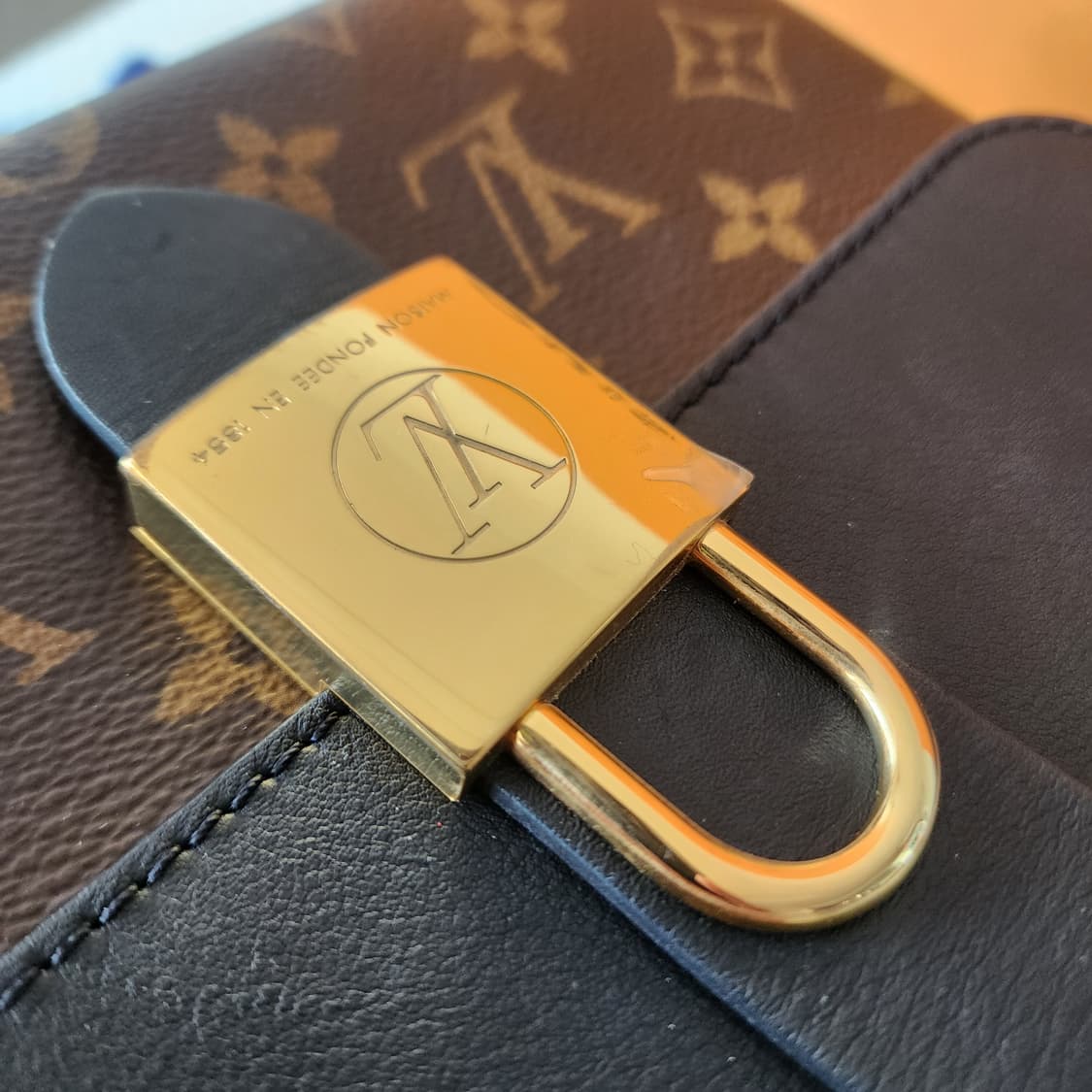 금장 보호필름 ! 루이비통 모노그램 록키 BB 크로스백 여성 토트 숄더백 상품이미지2