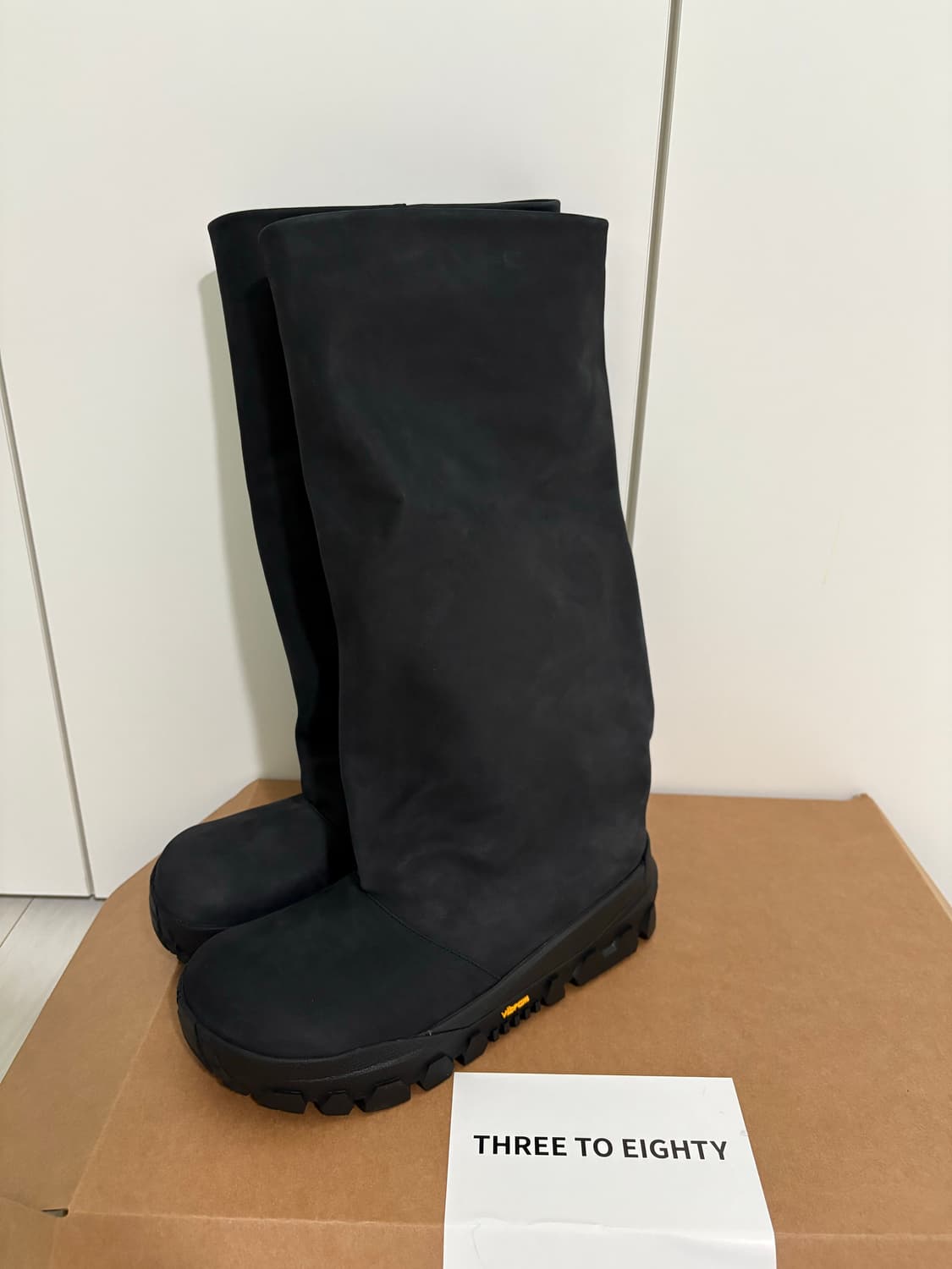 VIBRAM GRUNGE LEATHER BOOTS BLACK 상품이미지1