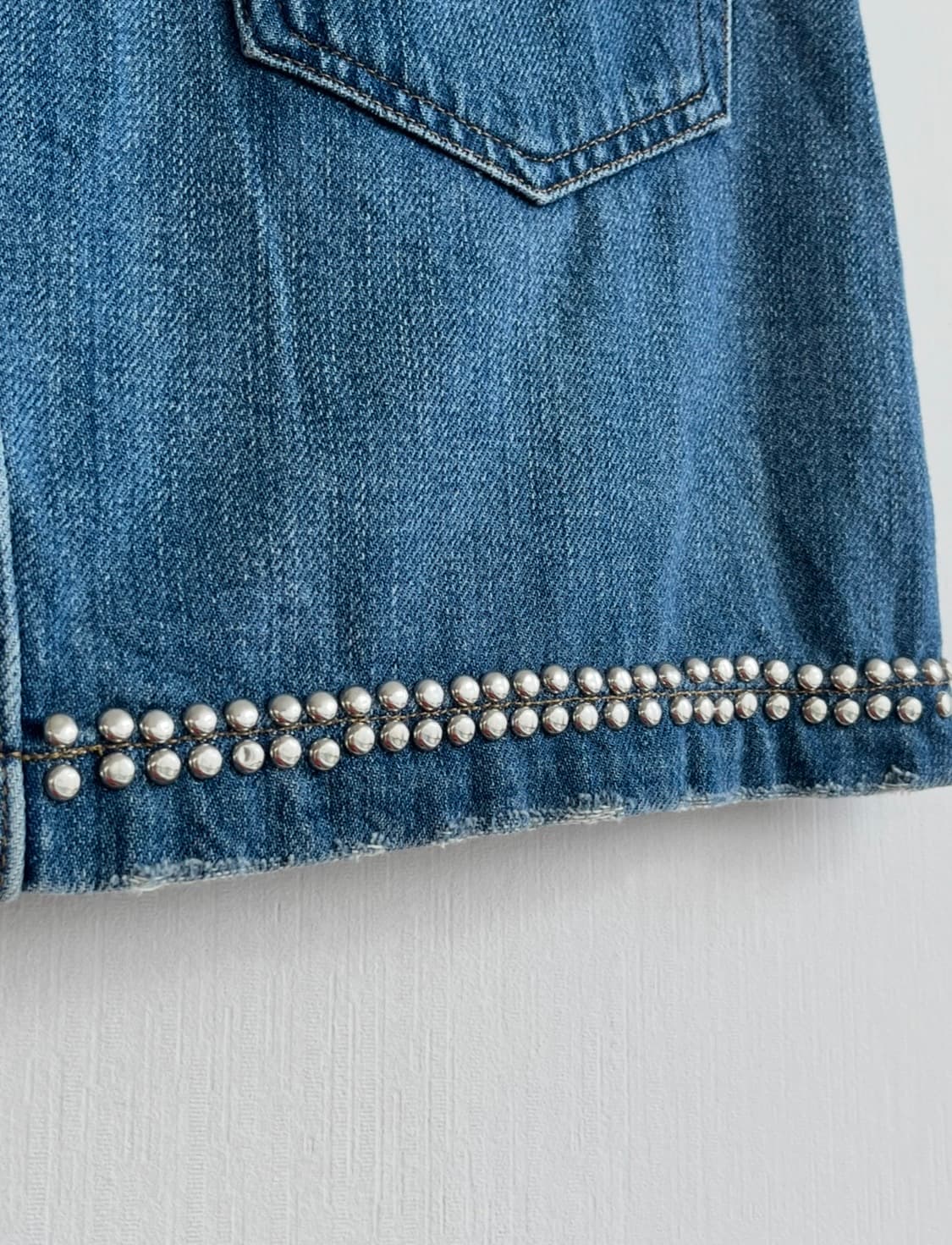 FRAME 실버 스터드 데님 스커트 상품이미지5