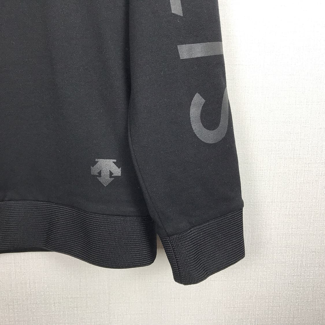 데상트 듀얼리스 맨투맨 티셔츠 남성100 상품이미지4