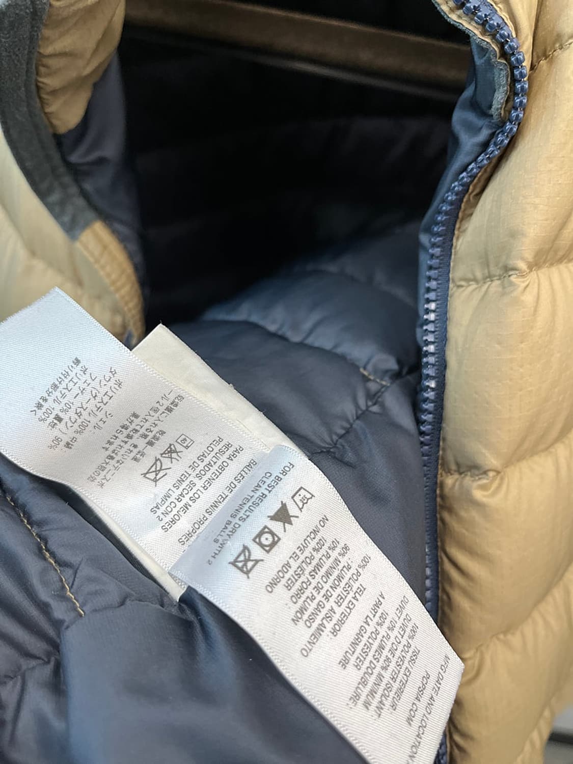 100) 파타고니아 경량 다운패딩  상품이미지5