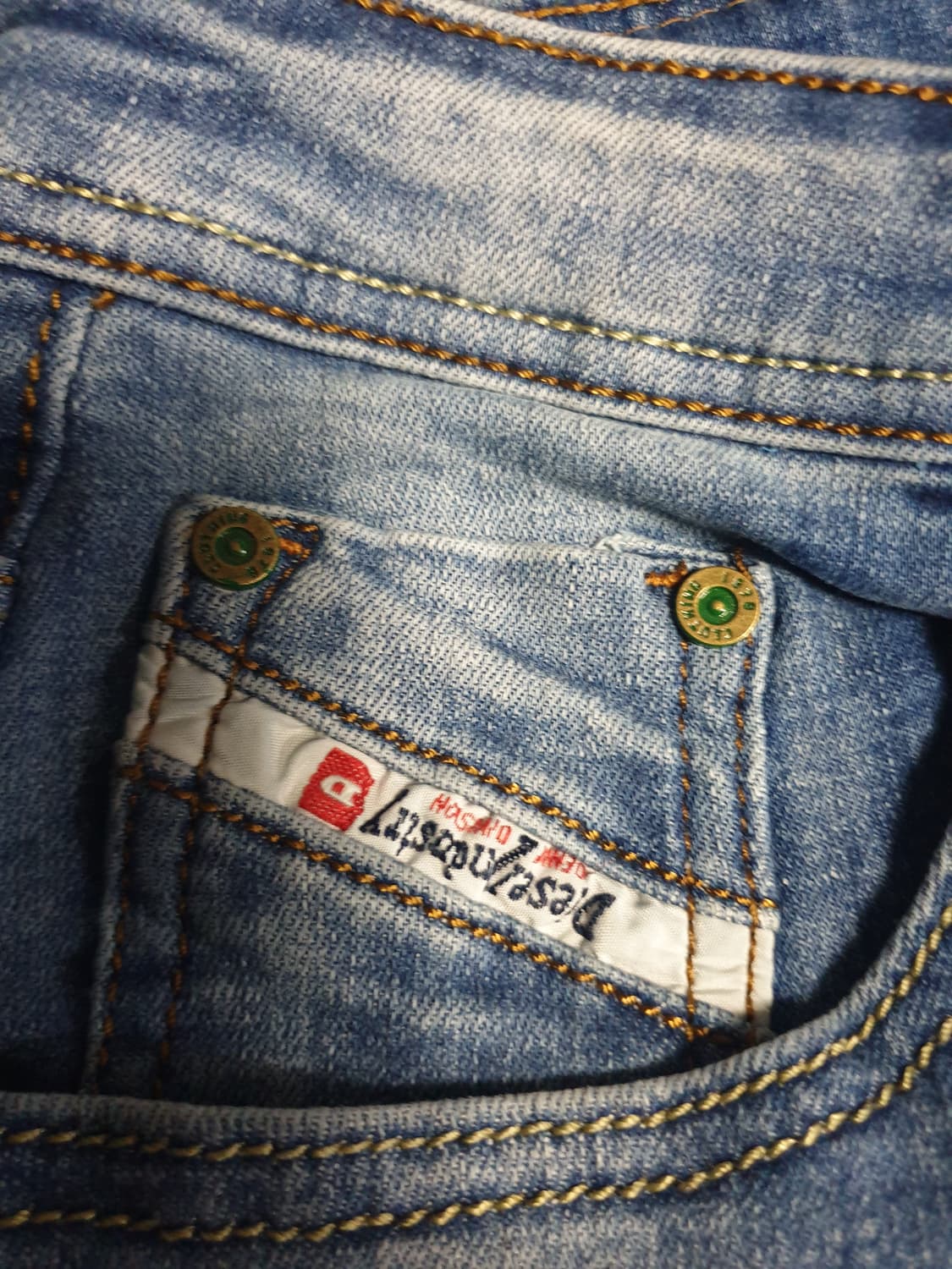 (빈티지) 디젤 스키니핏 워싱 스트레치 데님팬츠 미들블루 (28) 상품이미지3