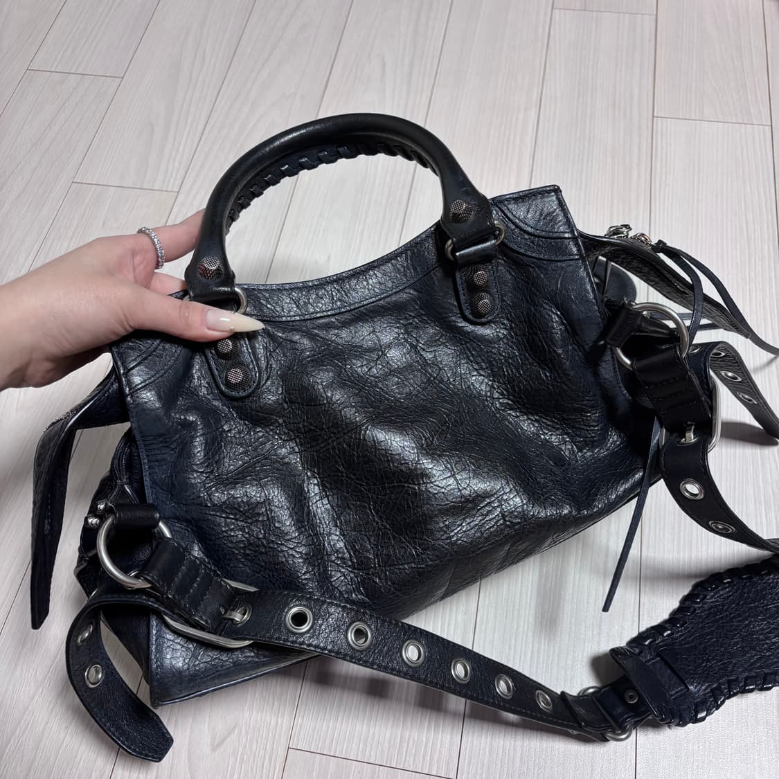 발렌시아가 네오 카골 시티 스몰 s 사이즈 숄더백 상품이미지5