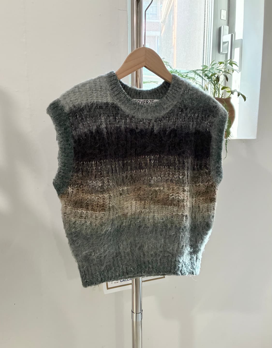 퍼버즈 니트 베스트 상품이미지1