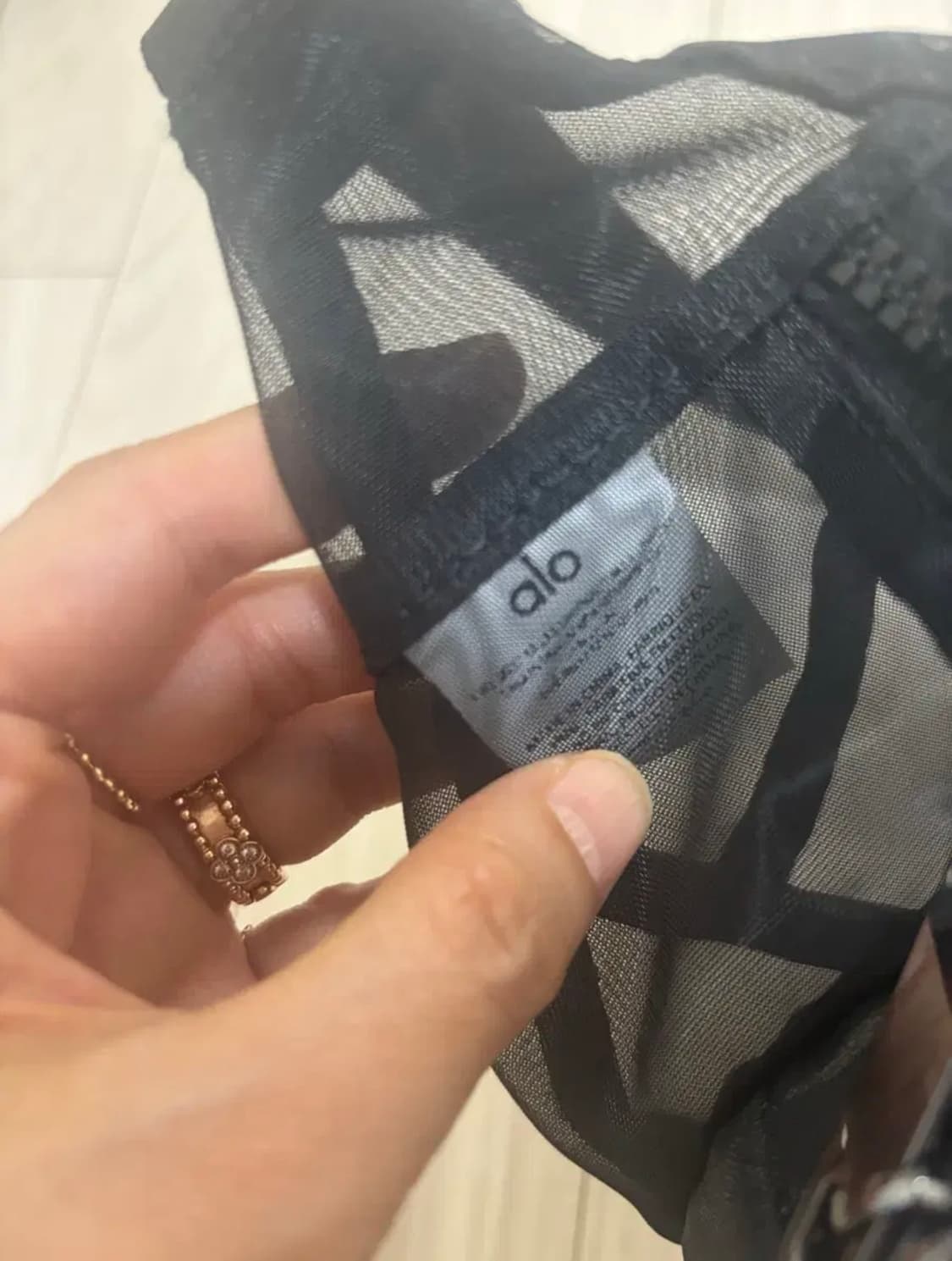 alo알로정품 시스루 벨트백 끈길이조절 가능(크로스가능) 상품이미지5