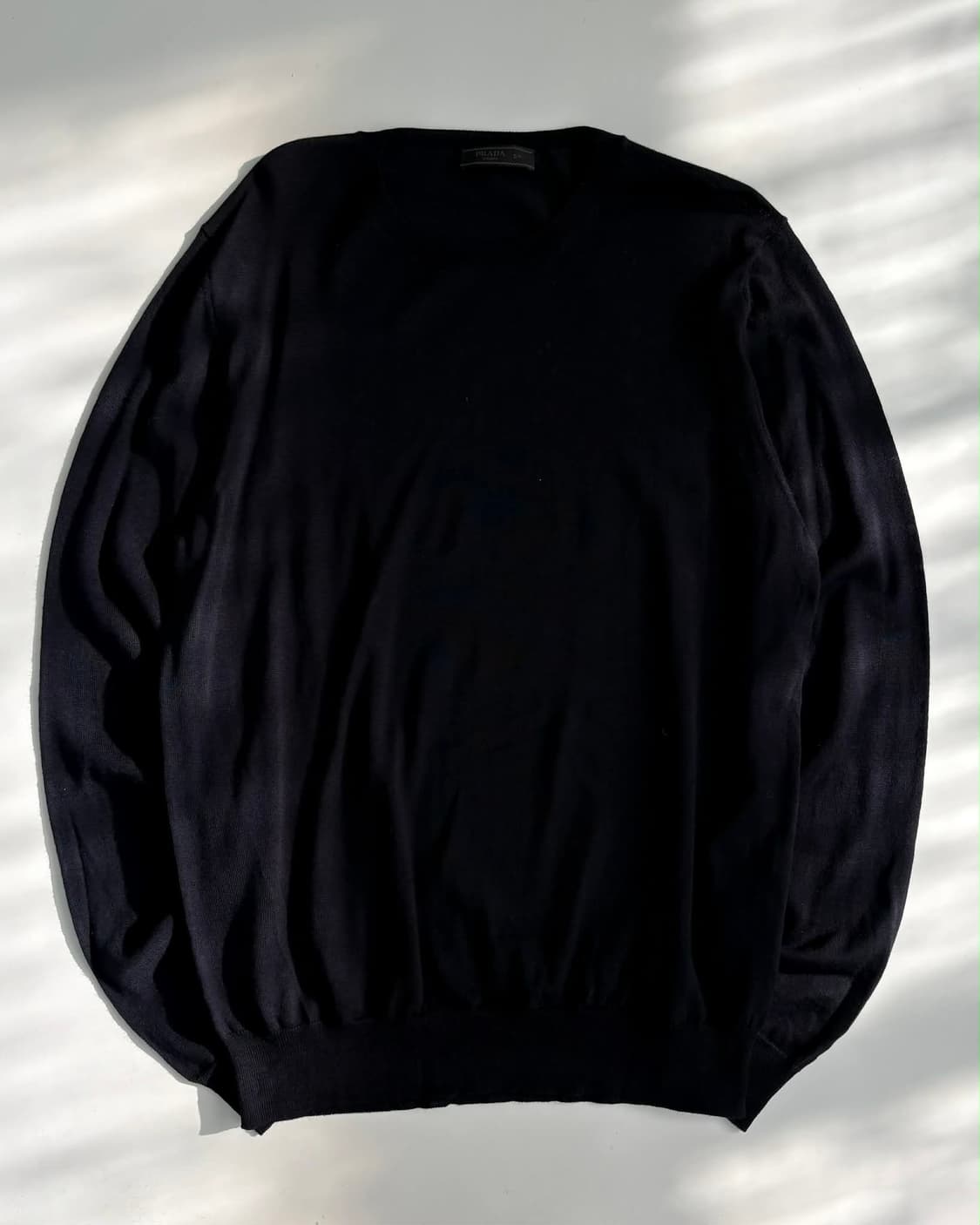 [L] 프라다 버진울 크루넥 니트 상품이미지1