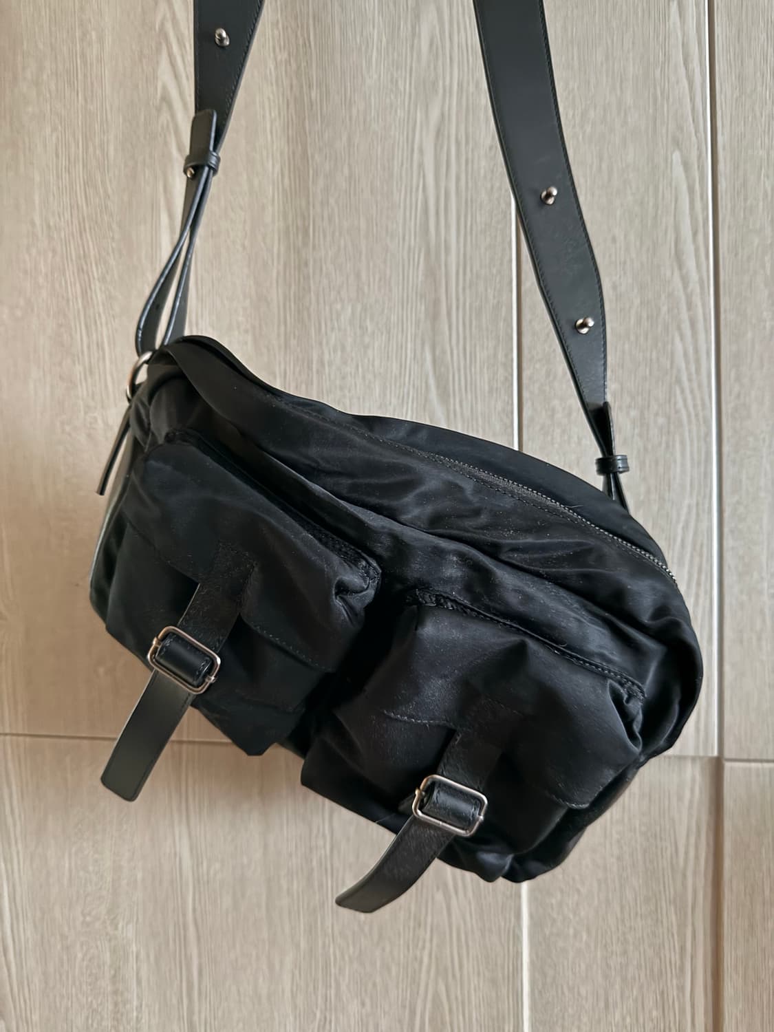 유스 카메라백 나일론 블랙 상품이미지1