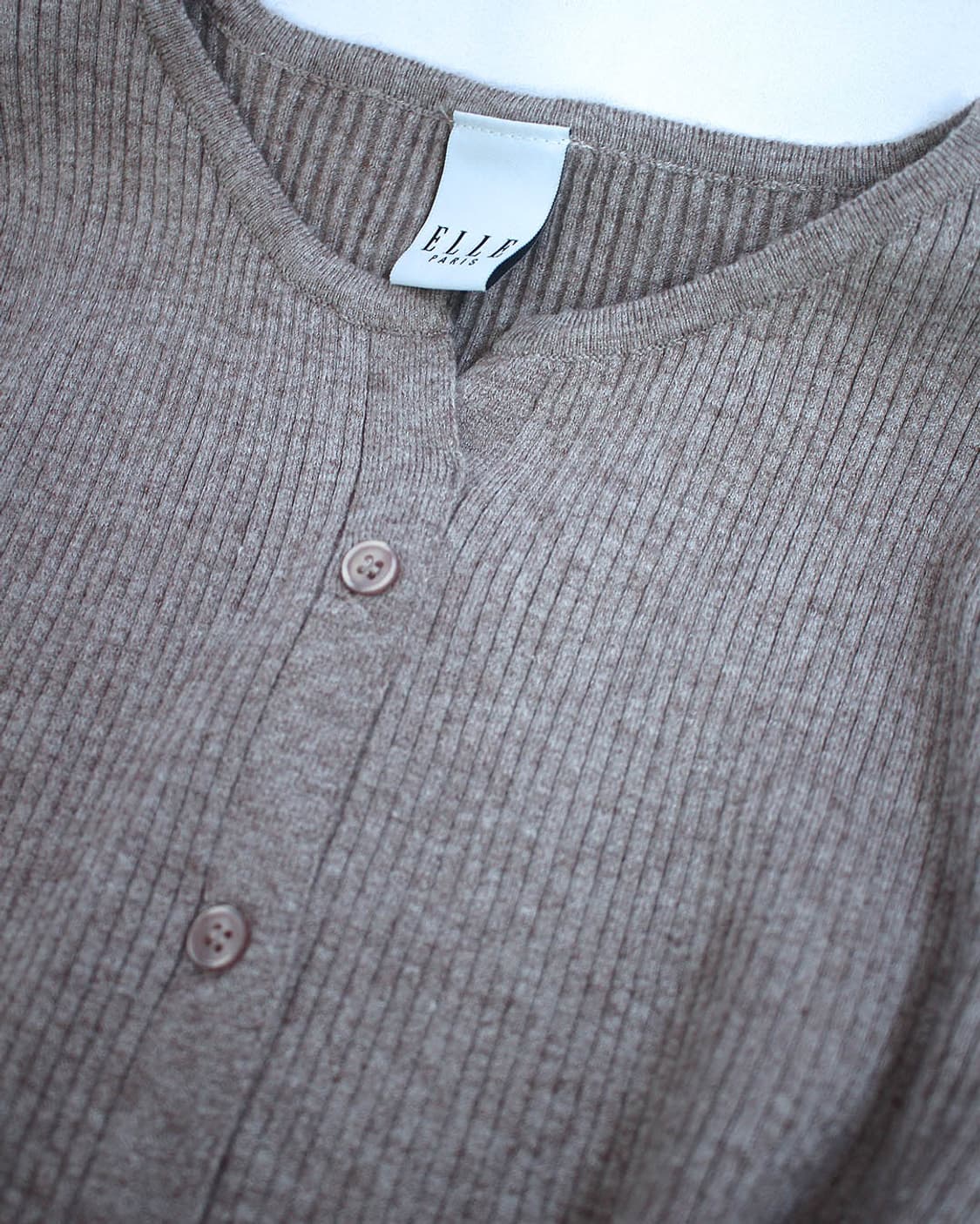 ELLE greyish brown buttons ribbed top 상품이미지2