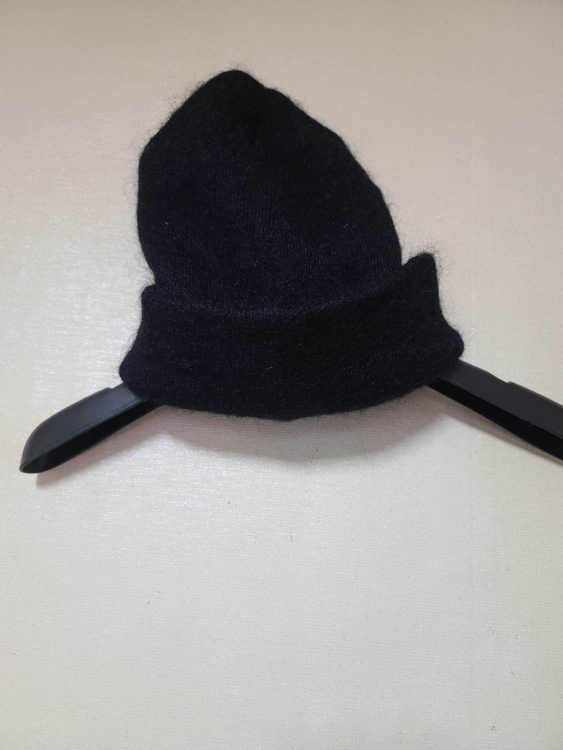 슈프림 24fw 모헤어 블랙 비니 상품이미지2