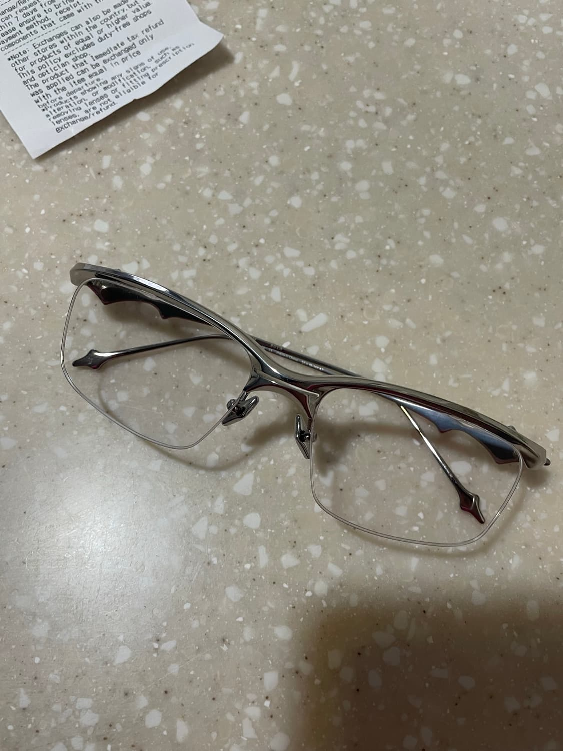 젠틀몬스터 크로 풀박 상품이미지1