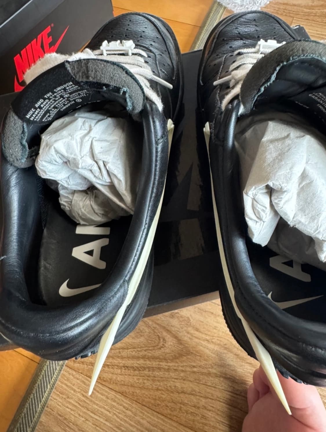 나이키 엠부쉬 포스 260 상품이미지3