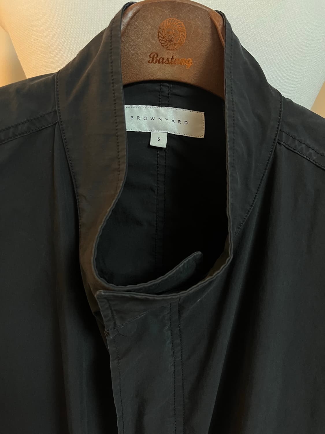 브라운야드 에센셜 숏 자켓 5 블랙 상품이미지2