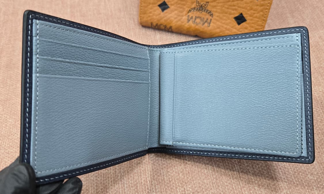 닥스 새상품- 다크블루 가죽 반지갑 상품이미지3