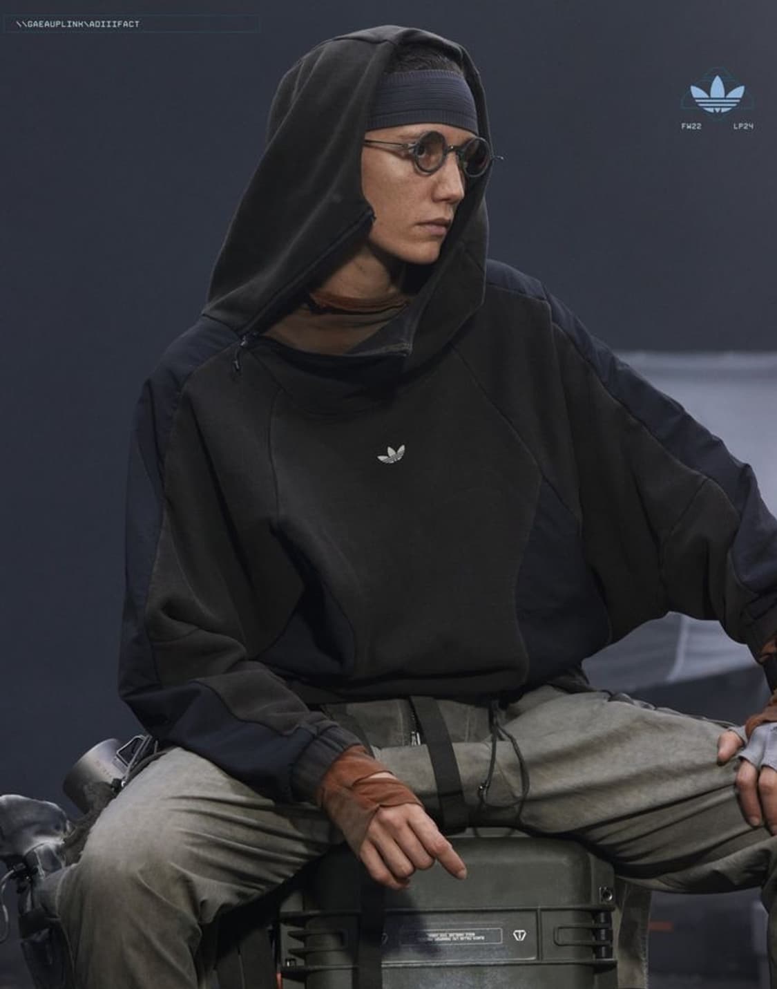 아디다스 오리지널 x HAMCUS 햄커스 22fw 컬러블록 로고 맨투맨 상품이미지1