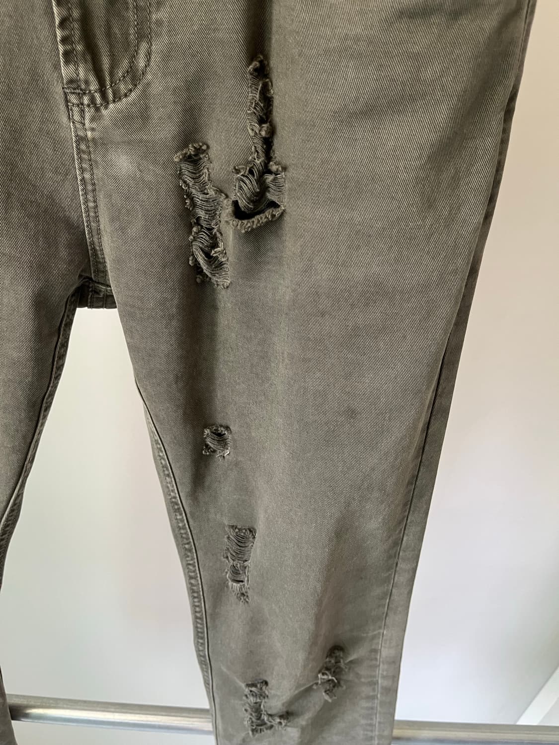 F.D.M wave Distressed Damage Pants 상품이미지3