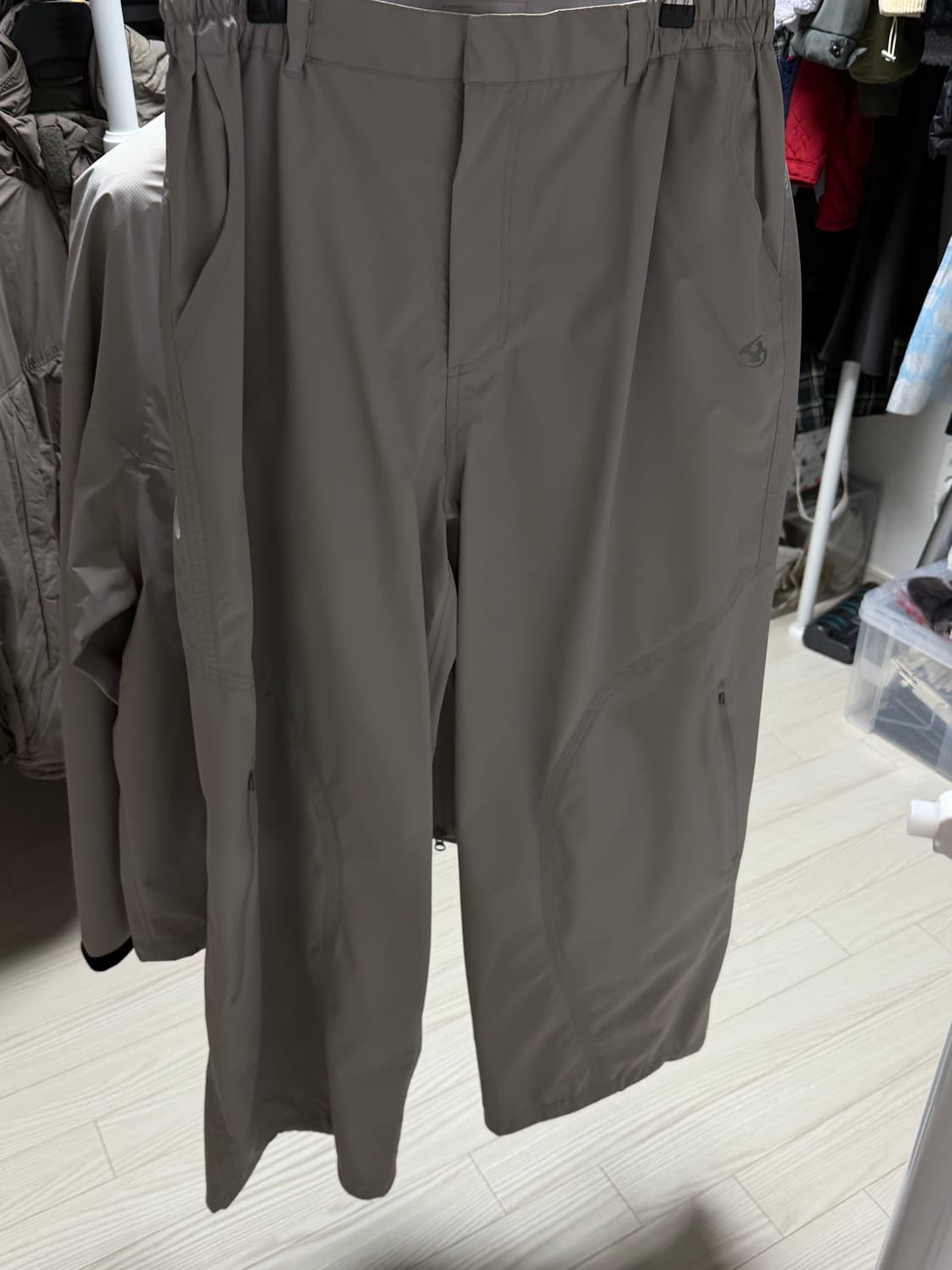 산산기어 23fw 2.5L 윈드블럭 셋업 새상품 상품이미지3