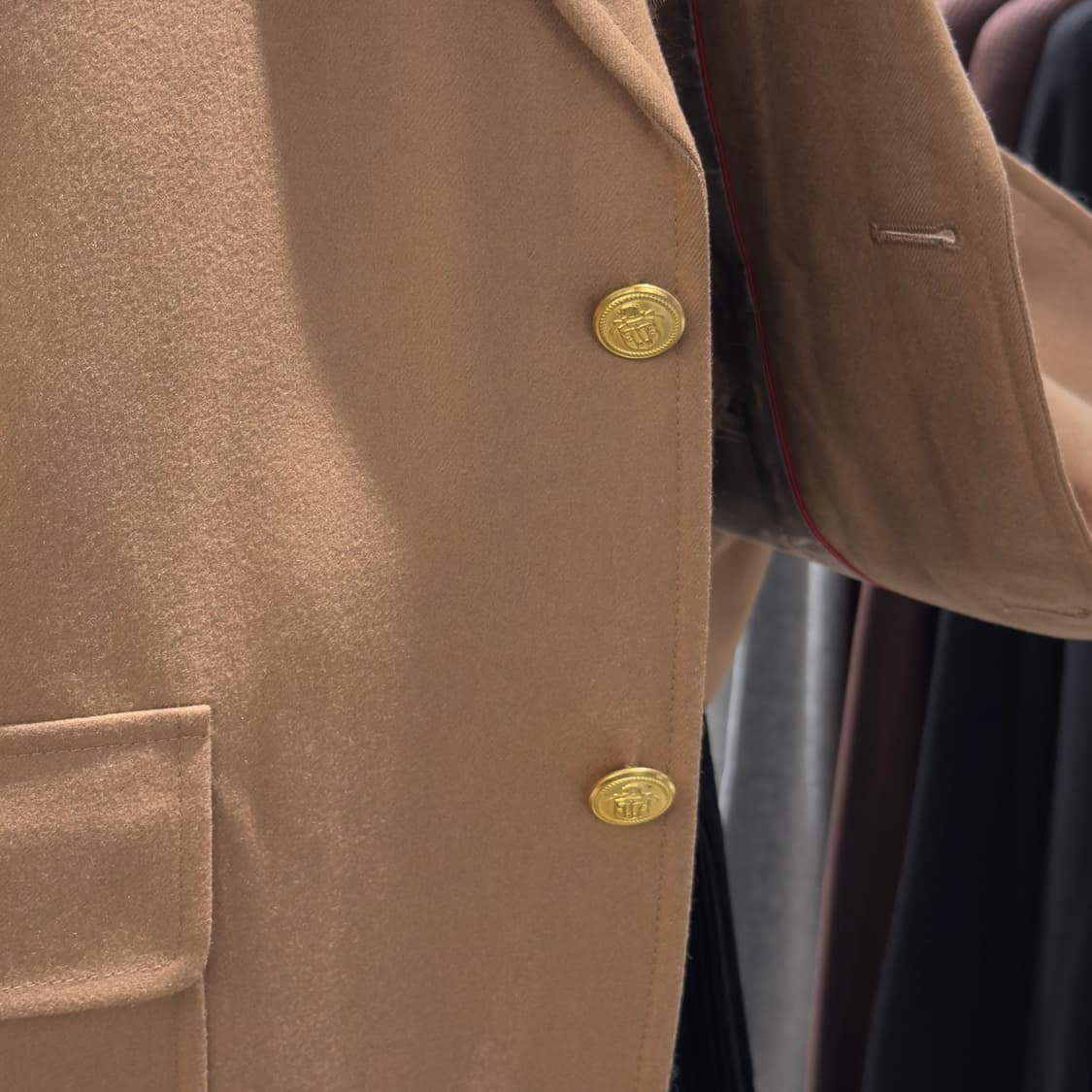 제이프레스 울 카멜 금장 블레이저 상품이미지5