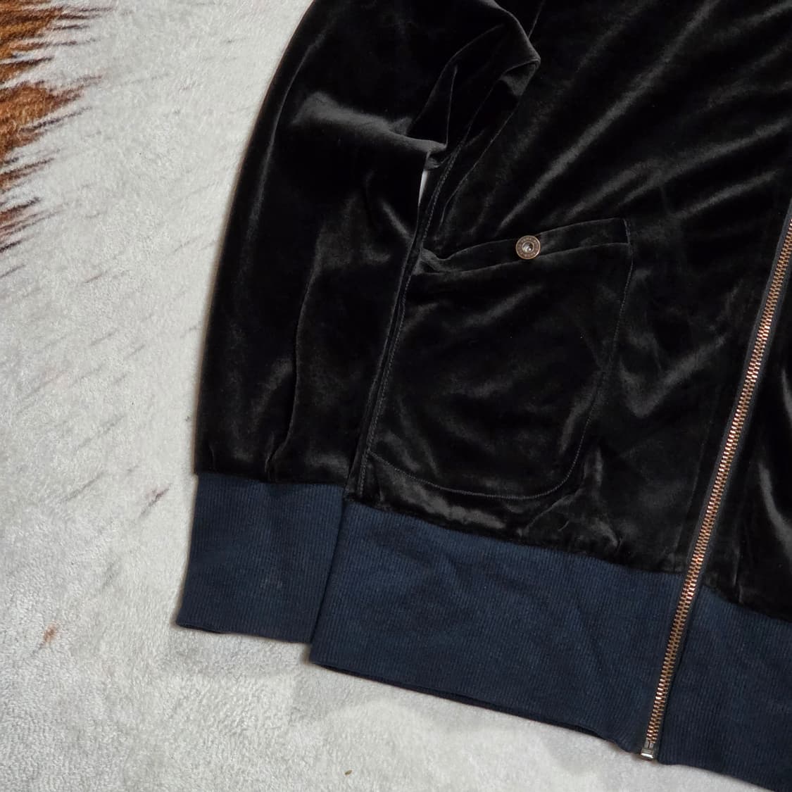 퓨마 Y2K 블랙 벨렛 슬림핏 후드집업 상품이미지3