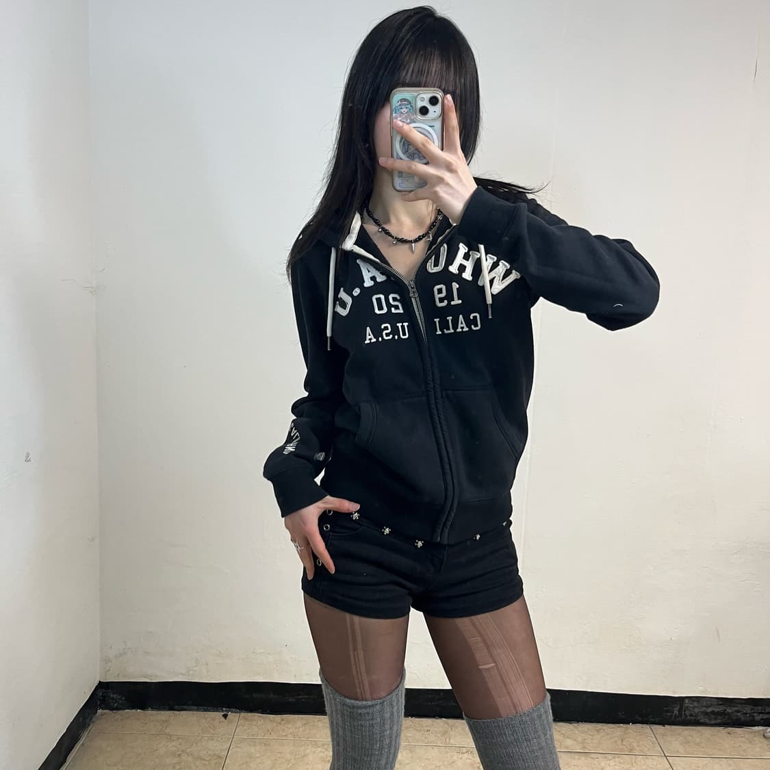 Who.A.U black hoodie zip-up 상품이미지2