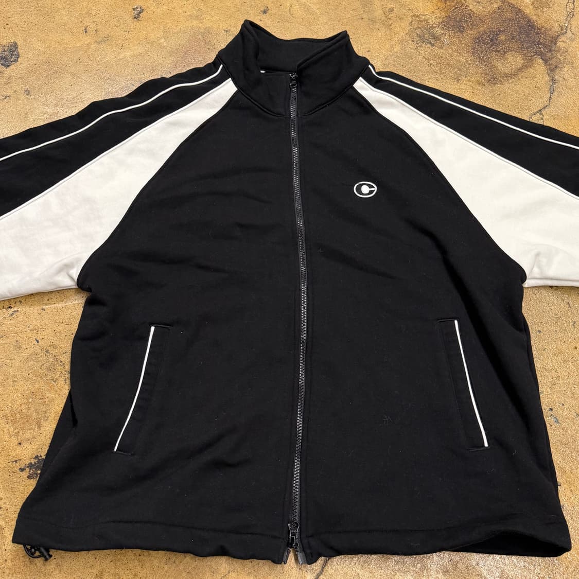 [정품/L] 코드그라피 C로고 배색 테크 트레이닝집업 b18 상품이미지3