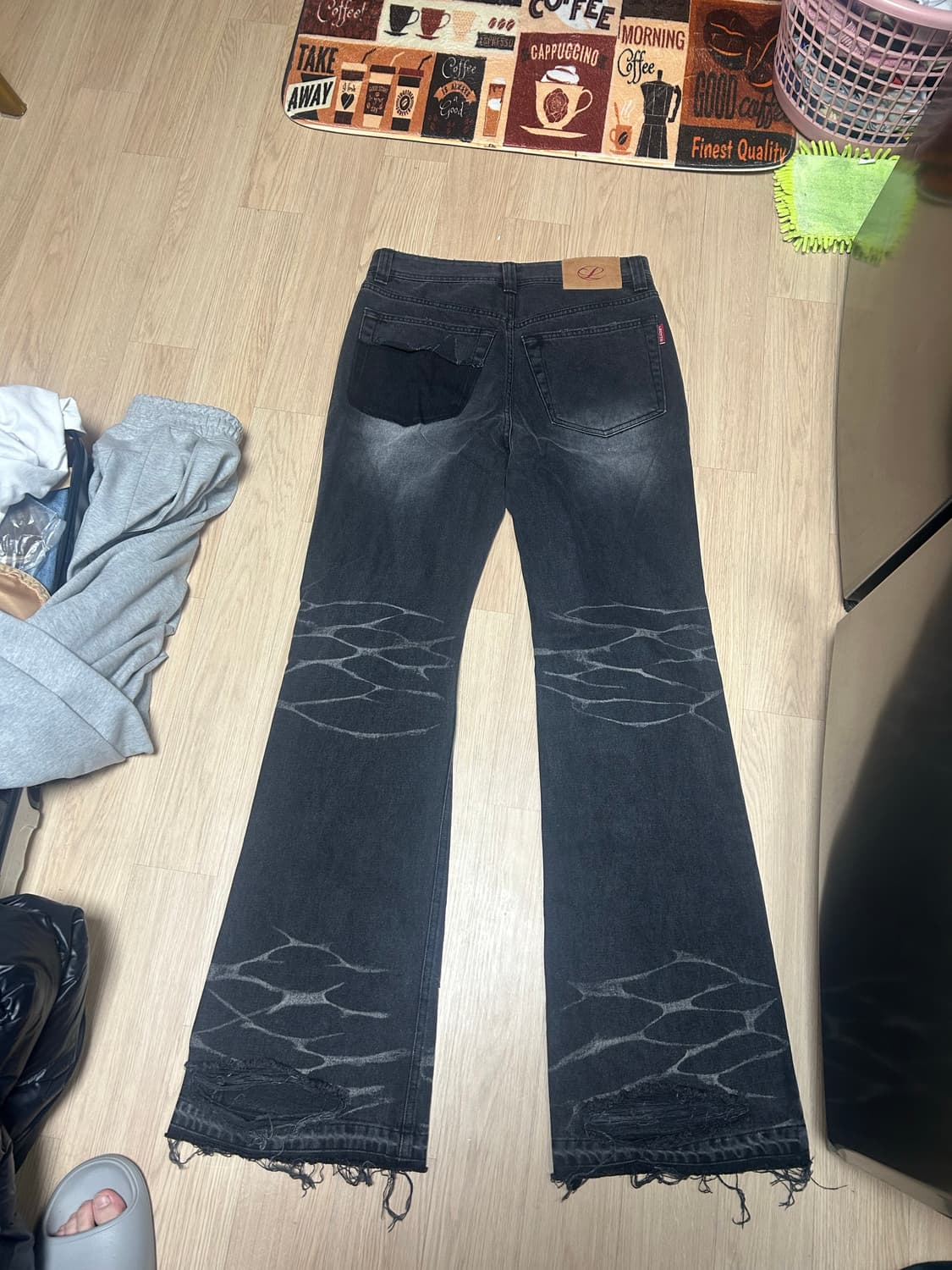 레씨토 캣 워싱 플레어 데님 블랙 (L) 상품이미지2