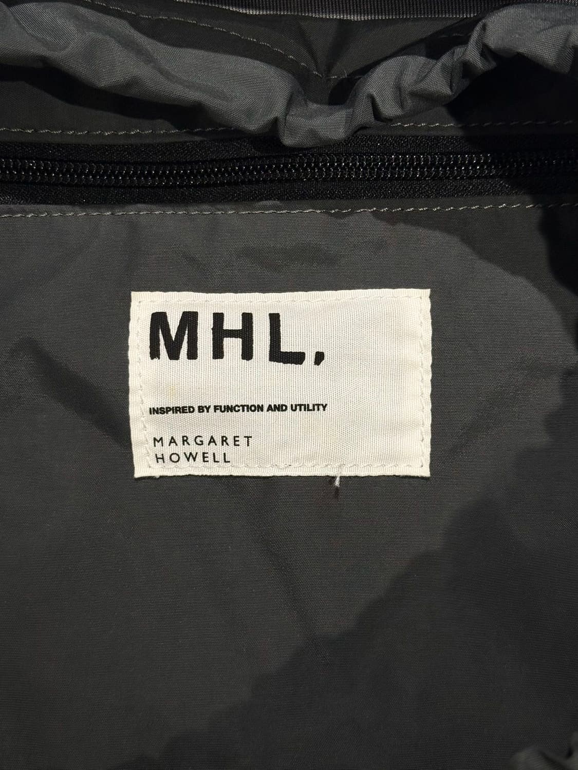 mhl 그레이 나일론 버클 백팩 상품이미지6