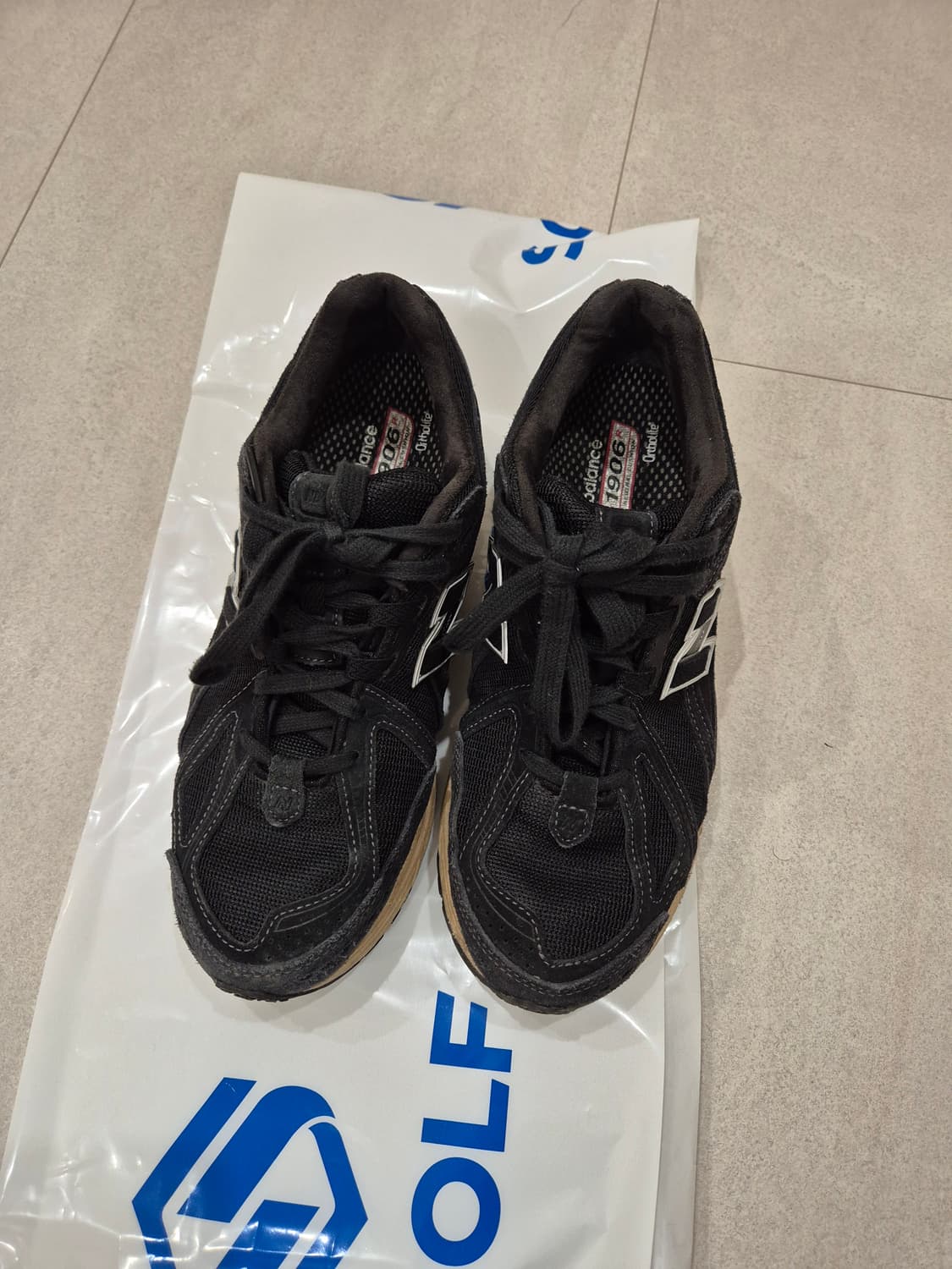 뉴발란스 M1906RK 270사이즈 판매합니다 상품이미지2