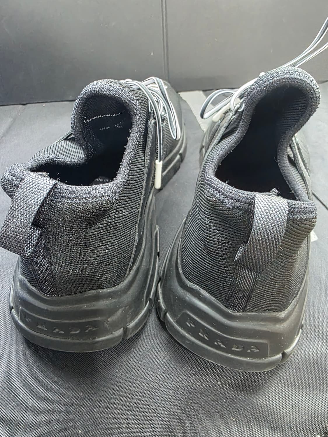 프라다 XY 로고 니트 스니커즈 블랙 화이트 (정품) 상품이미지2