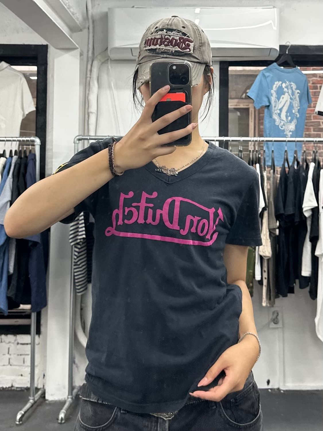 본더치 스펠로고 브이넥 티셔츠 상품이미지2
