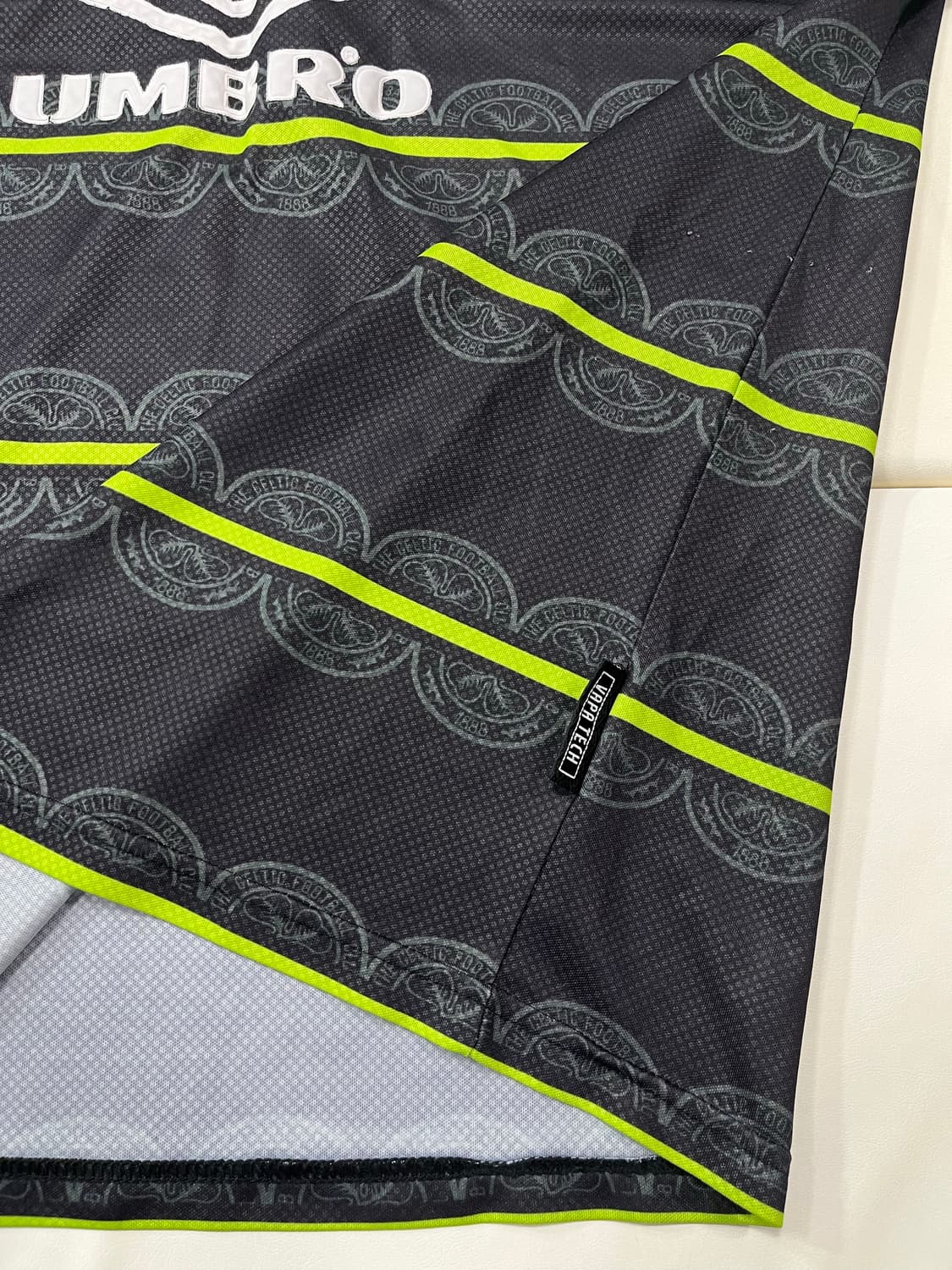 엄브로 98-99 셀틱 FC 어웨이 헨리크 라르손 상품이미지6