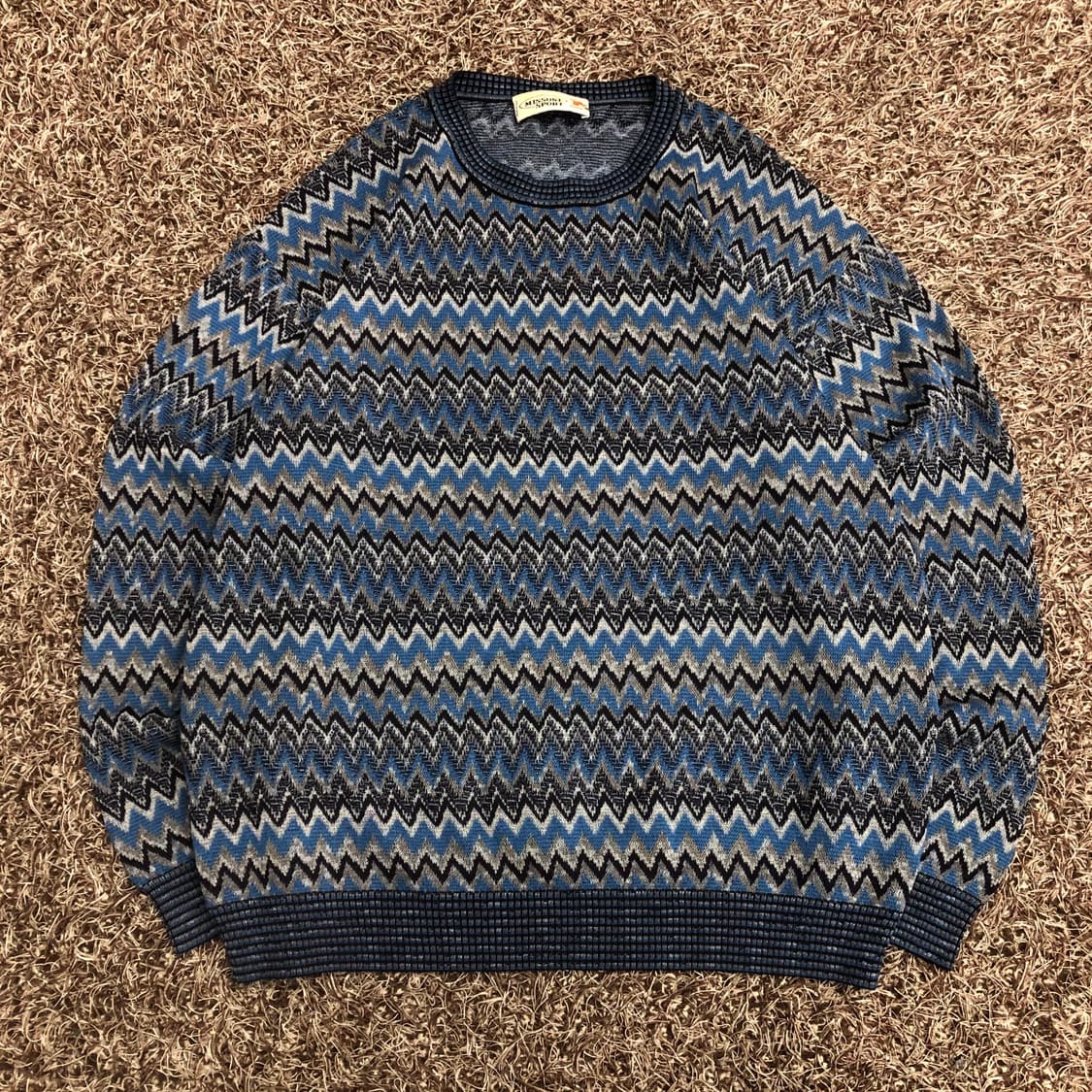 미쏘니 울 멀티컬러 지그재그 패턴 니트 상품이미지1