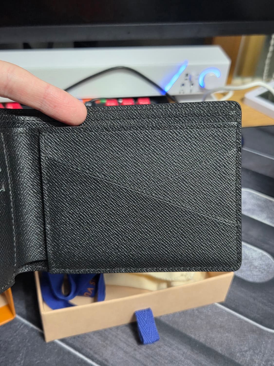 루이비통 에삐 반지갑  상품이미지8