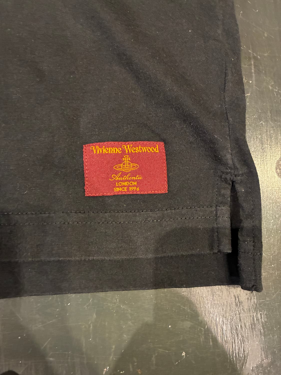 M) 비비안웨스트우드 프린팅 반팔티 블랙 상품이미지4