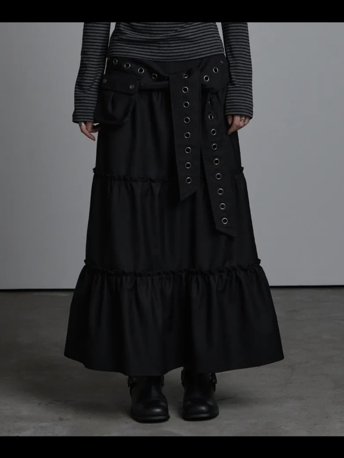 애즈유아 포켓 프릴 롱스커트 블랙 M 상품이미지1