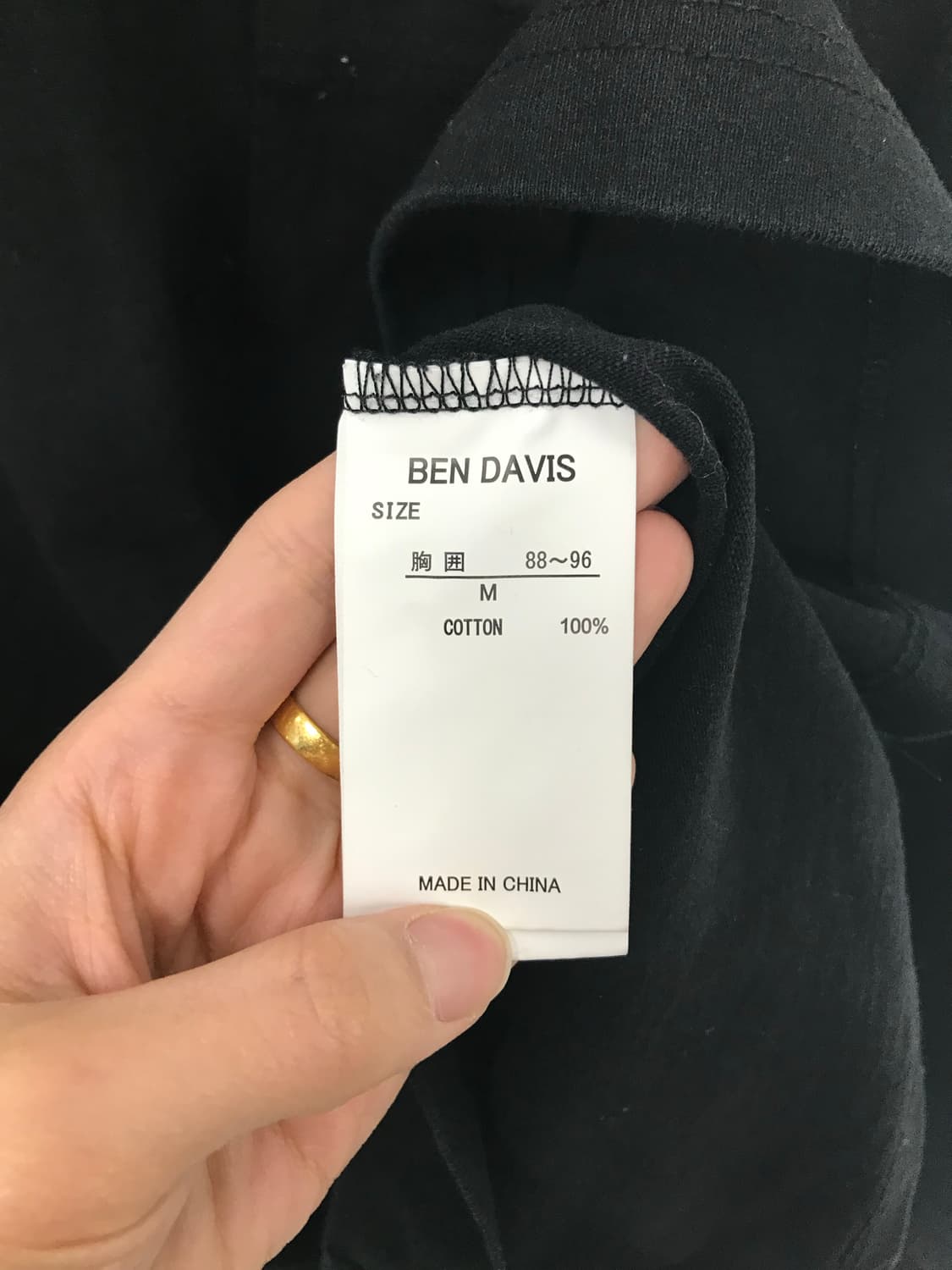 벤데이비스 자수로고 포켓 블랙 롱 슬리브 상품이미지4