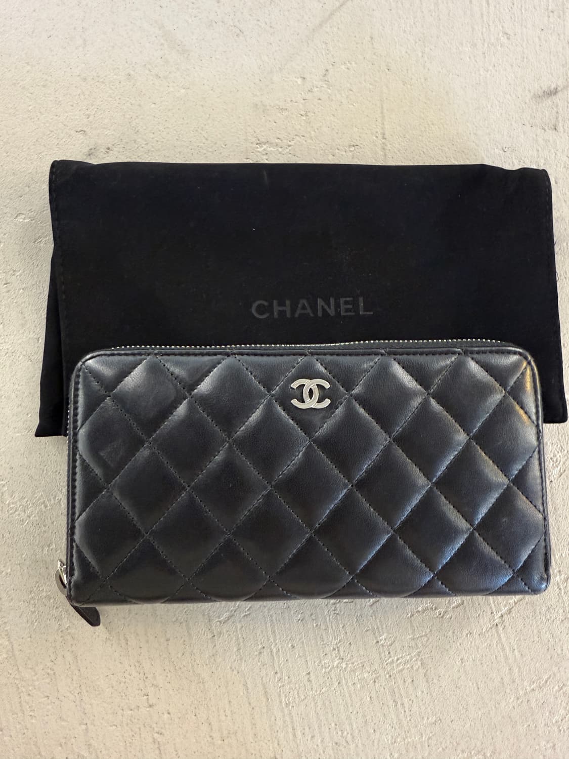 샤넬 정품 클래식 장지갑 지퍼 램스킨 은장 상품이미지3