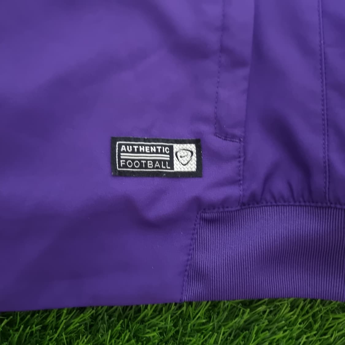 14-15시즌 맨체스터 시티 올드 엠블럼 나이키 바람막이 상품이미지5