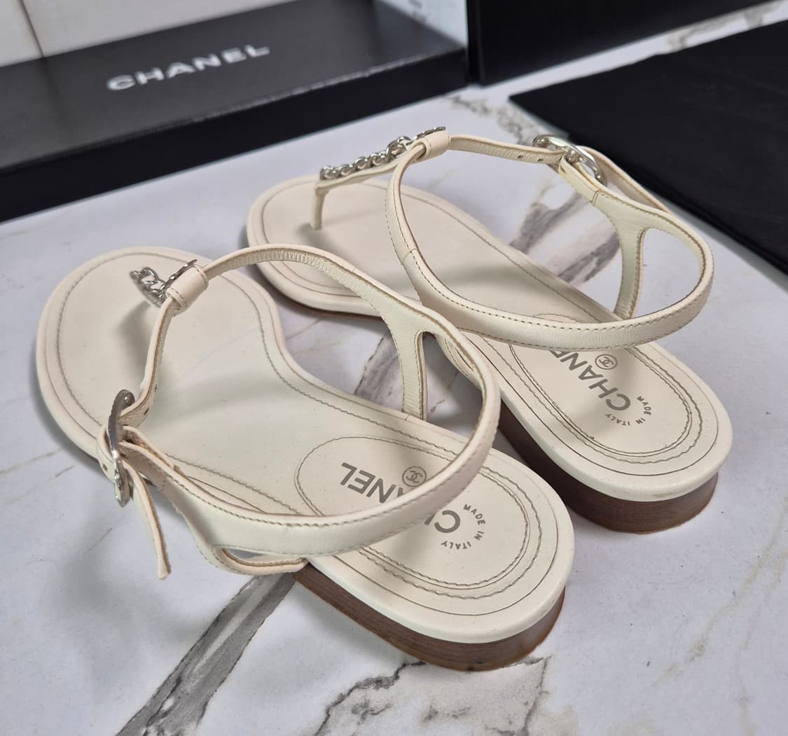 (정품) 샤넬 CC 로고 체인 스트랩 샌들 36.5 상품이미지7