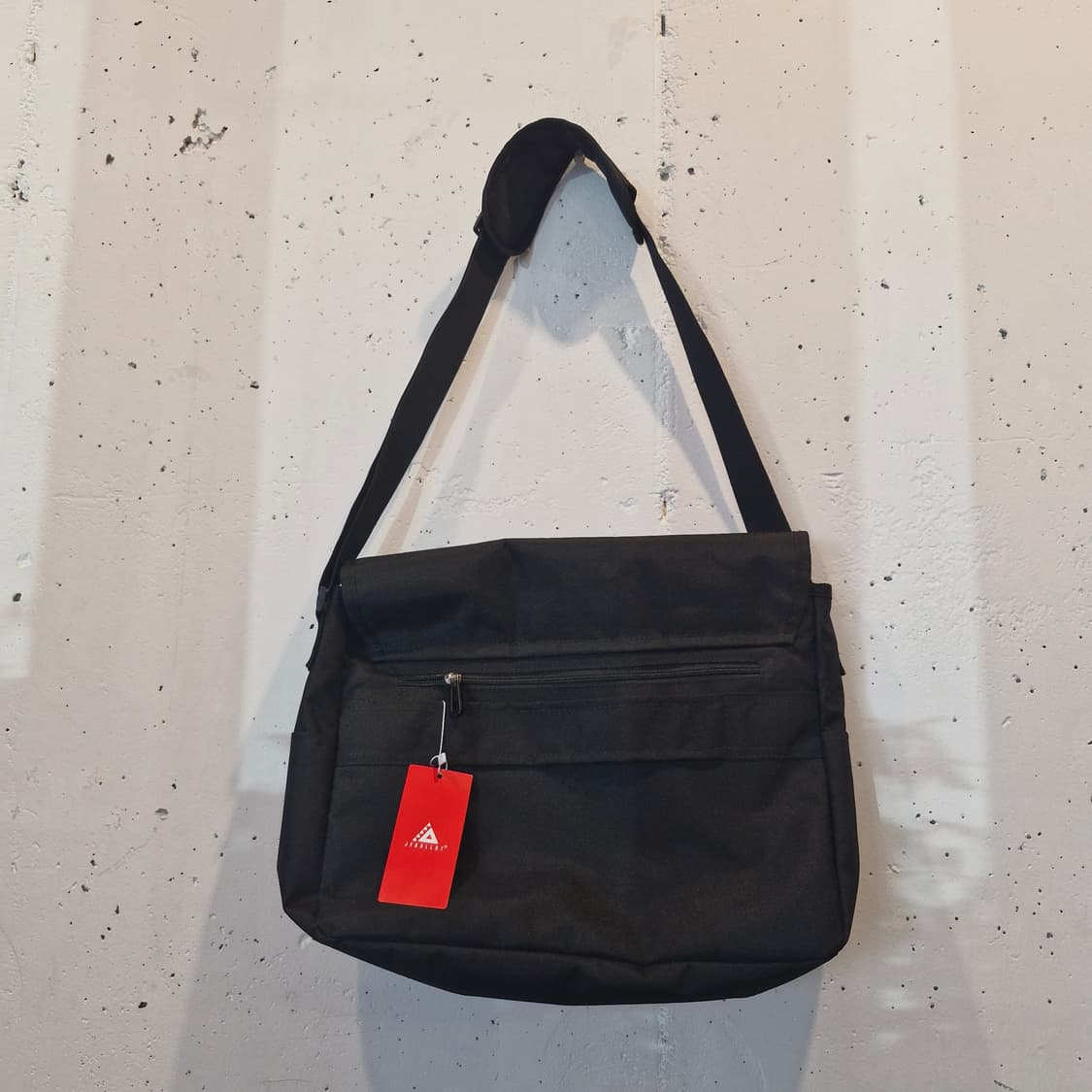 블랙 메신저백 크로스백 새상품 상품이미지2