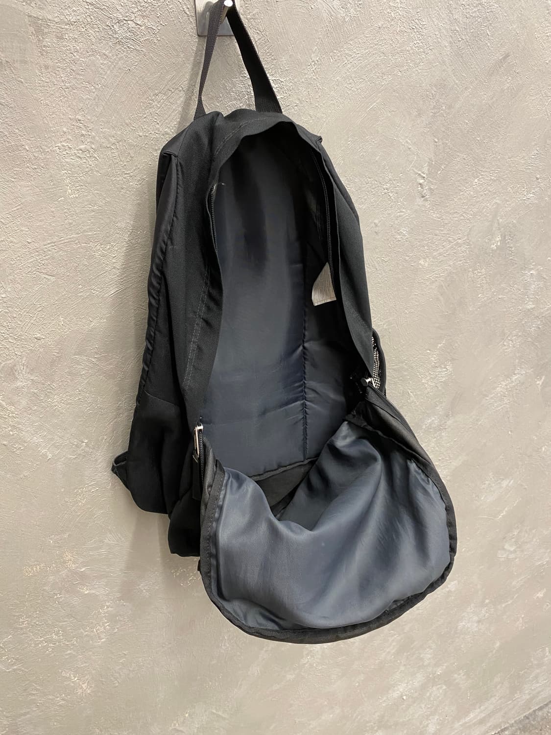 [40*56] Jansport 잔스포츠 블랙 나일론 백팩 상품이미지4