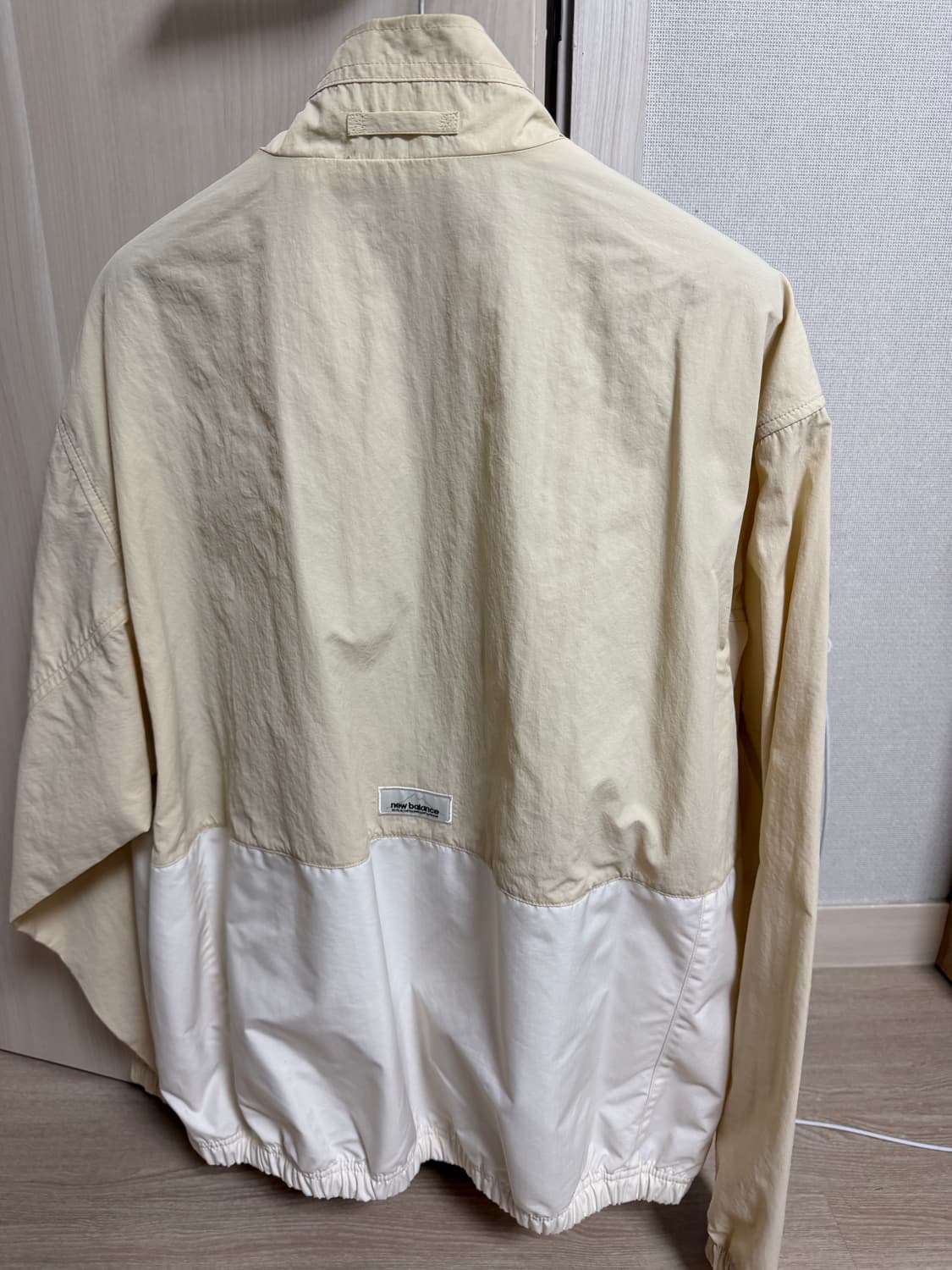 뉴발란스 집업 바람막이 베이지 컬러 100 라지 사이즈 상품이미지2