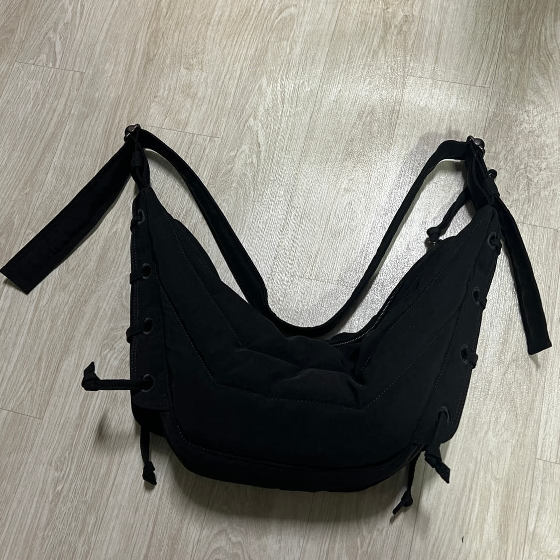 르메르 스몰 게임백 블랙 상품이미지1