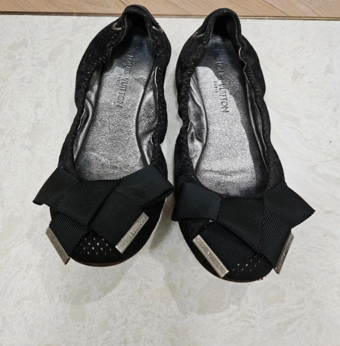 Louis Vuitton루이비통 스웨이드 밴딩 플Louis Vuit랫슈즈 상품이미지4