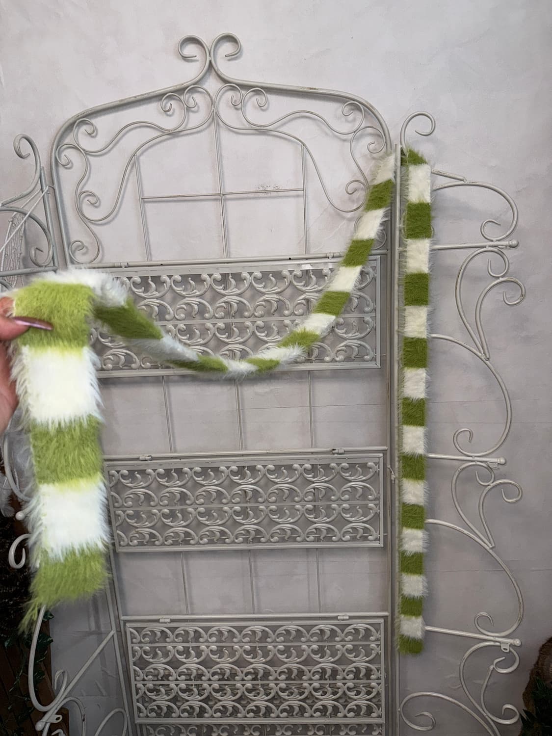 Green white stripe fur knit muffler 상품이미지1