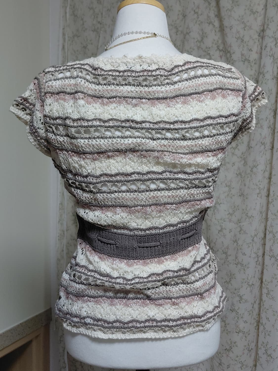 [빈티지] 니트 반팔 탑 허리끈 펀칭 상품이미지2