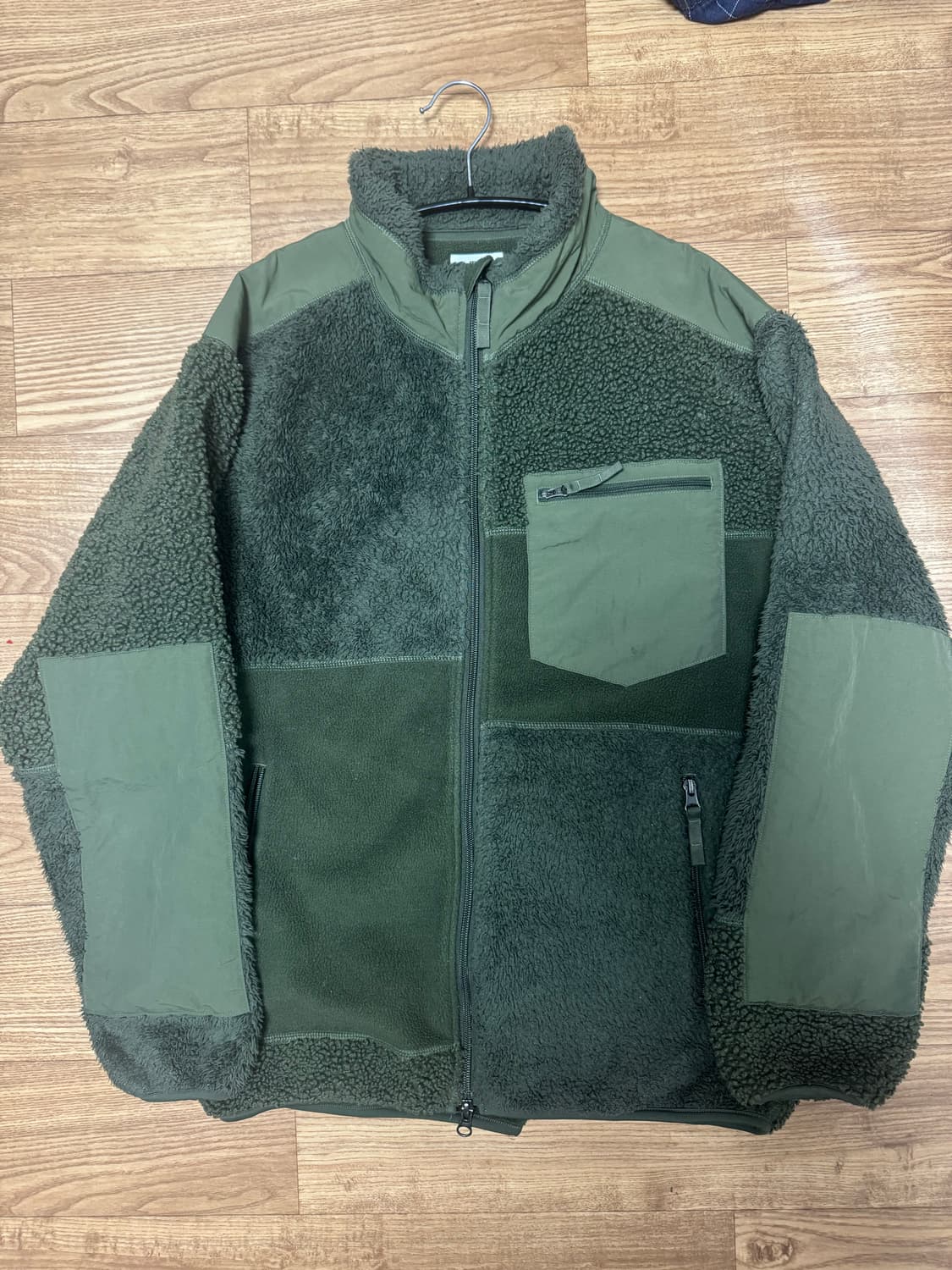 L 유니클로 엔지니어드가먼츠 플리스 상품이미지1