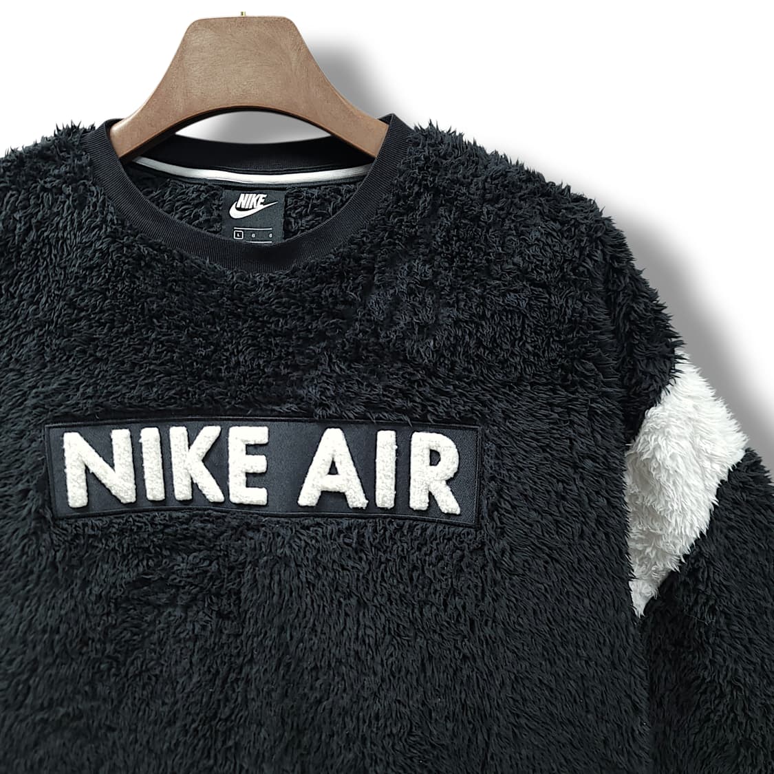 [L] 나이키 에어 블랙 쉐르파 플리스 크루넥 맨투맨 상품이미지4
